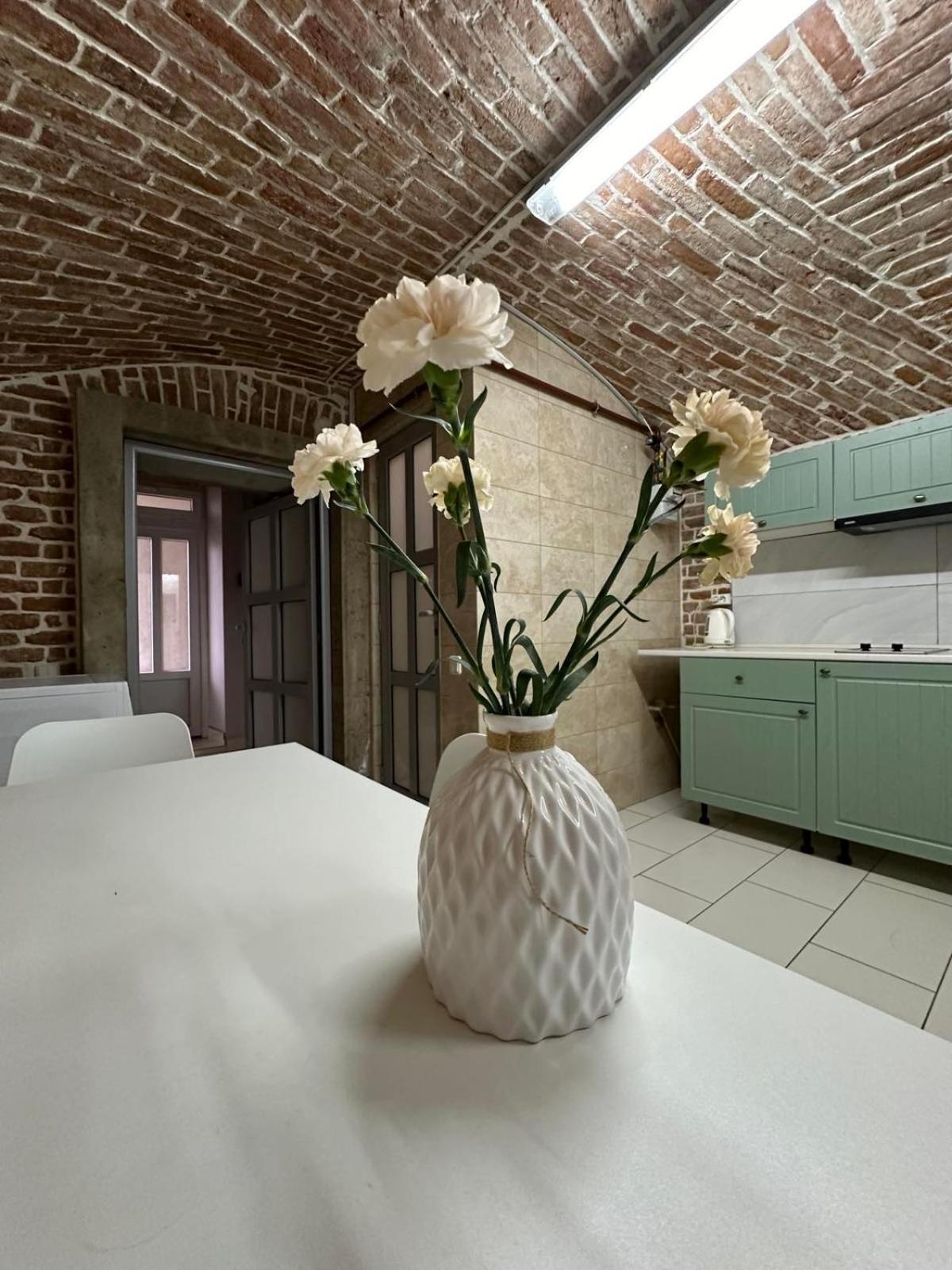 דירות צ'רנוביץ 2Х Кім-Й Loft На Площі Філармонії By Willox מראה חיצוני תמונה