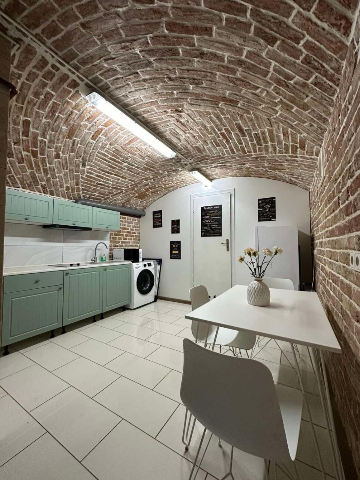 דירות צ'רנוביץ 2Х Кім-Й Loft На Площі Філармонії By Willox מראה חיצוני תמונה